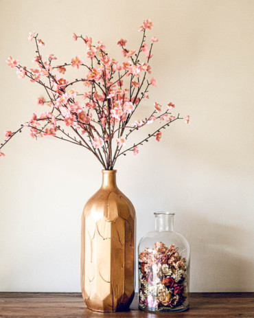 How to Decorate a Console Table